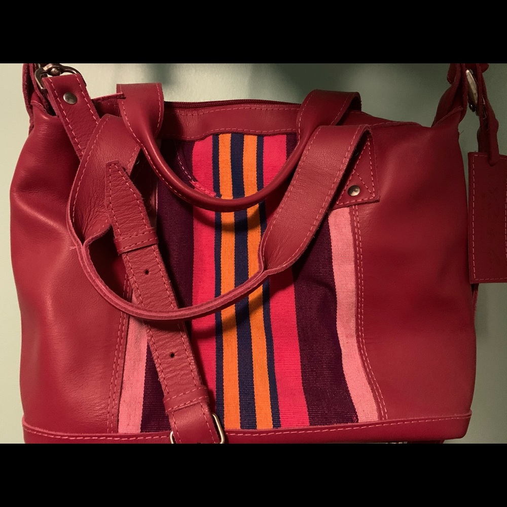 Nena Love Will Keep Us Together, Sonia Valentina